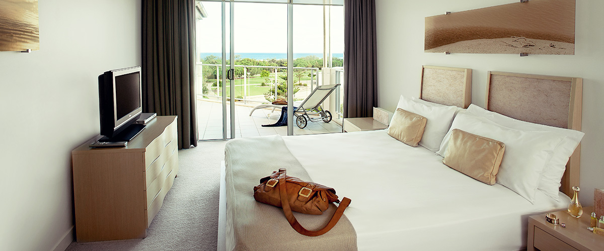 Stay at Salt Village - Peppers Balé Salt